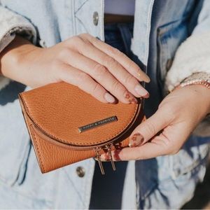 Poppy & Peonies MARGAUX WALLET COGNAC (sold out on line!)